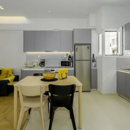 Lush 2bed Apt At The Acropolis!